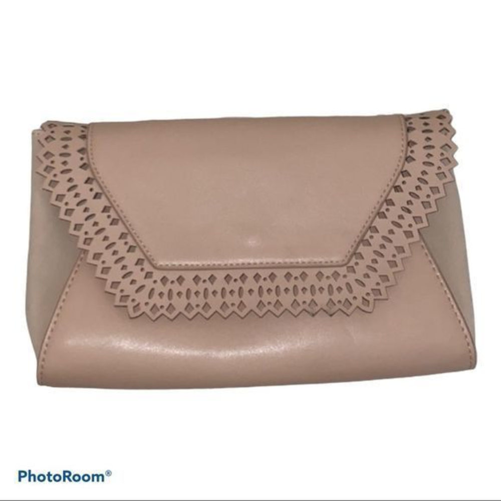 5/$30 🎈 A‎ new day faux leather clutch